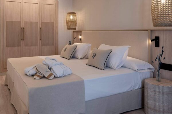 20250414-PontianaThalassoHotel5_Habitacion02-008 (BajaResolucion) (1) (2)